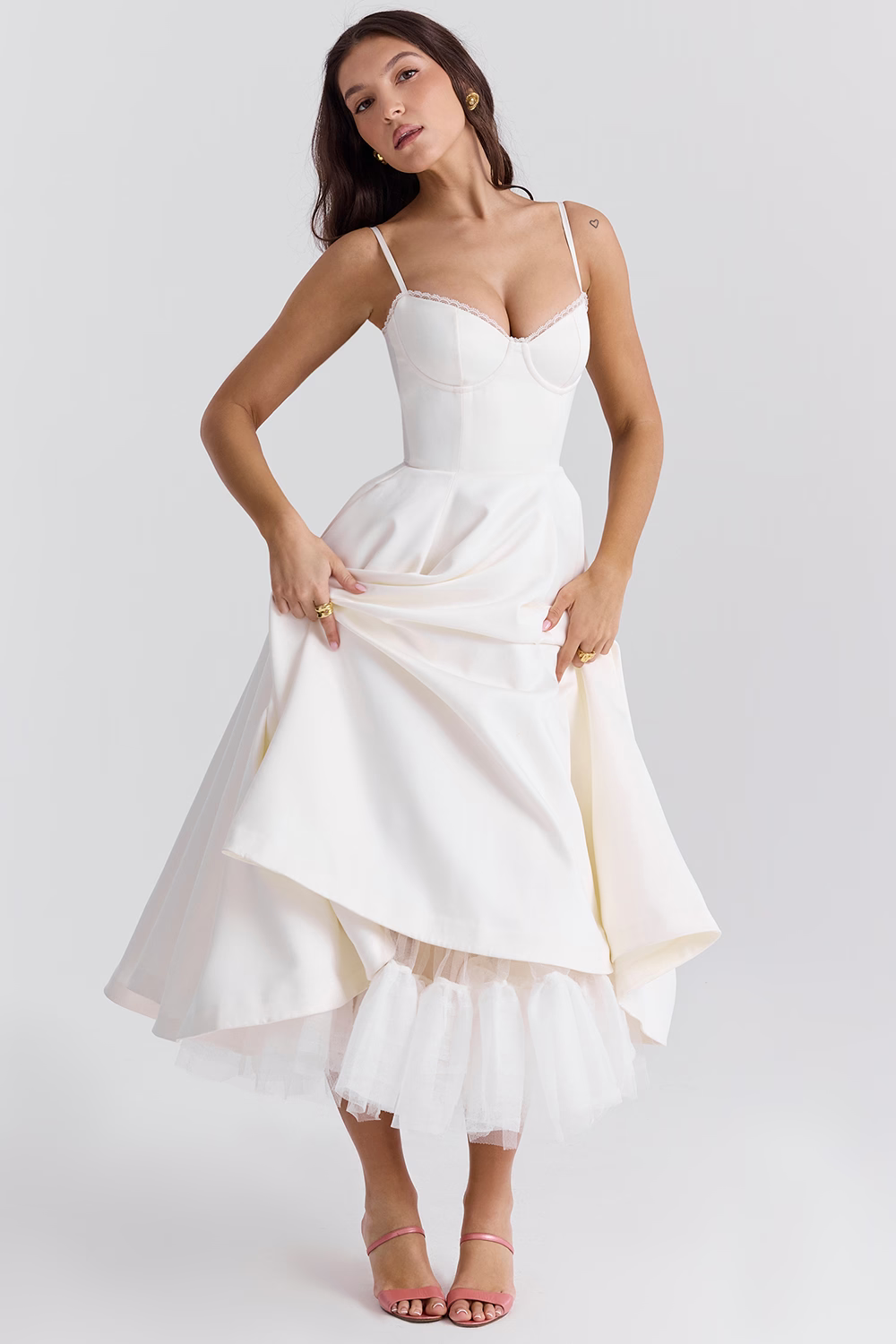 SOPHIA - ELEGANTE AFSLANKENDE JURK